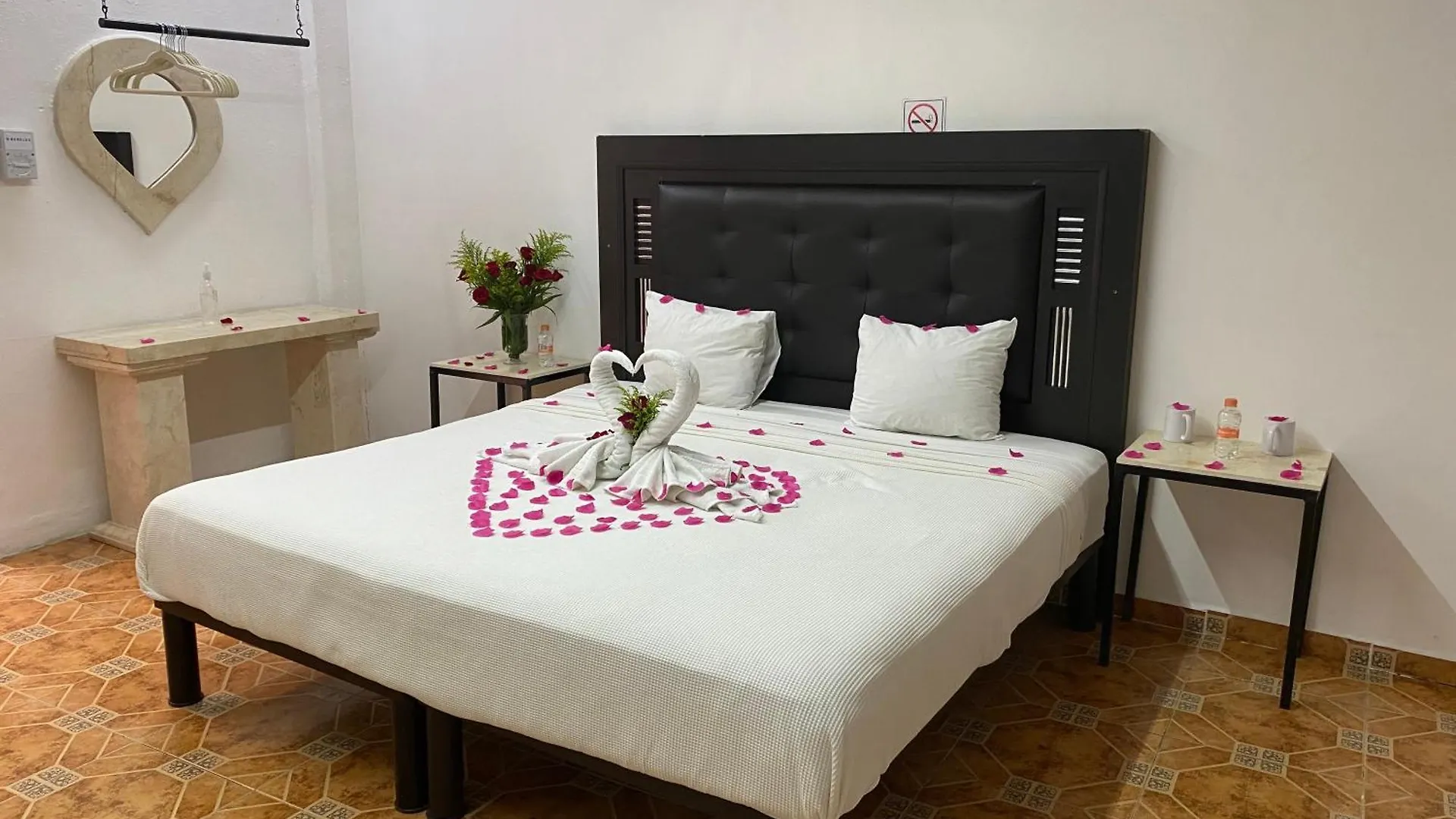 Hotel La Catedral 메리다 2*,